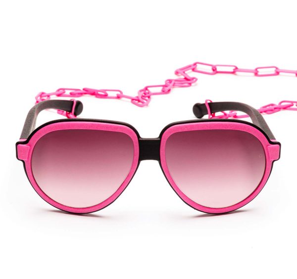 basecurve-optical-gotti-cabazos-flamingo-with-chain-sunglasses
