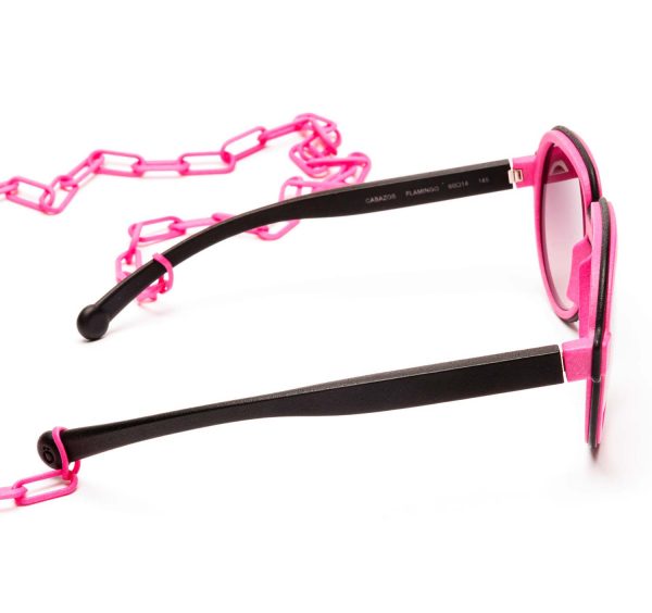 basecurve-optical-gotti-cabazos-flamingo-with-chain-sunglasses